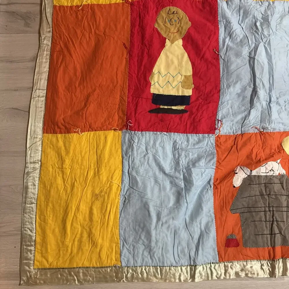 Vtg Peanuts Woodstock Charlie Brown Patch Quilt Blanket Double Sided 56” By 82”